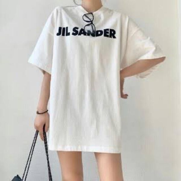 ジルサンダー オーバーサイズ Tシャツ 偽物 ロゴ Tシャツ 欲しい超限定