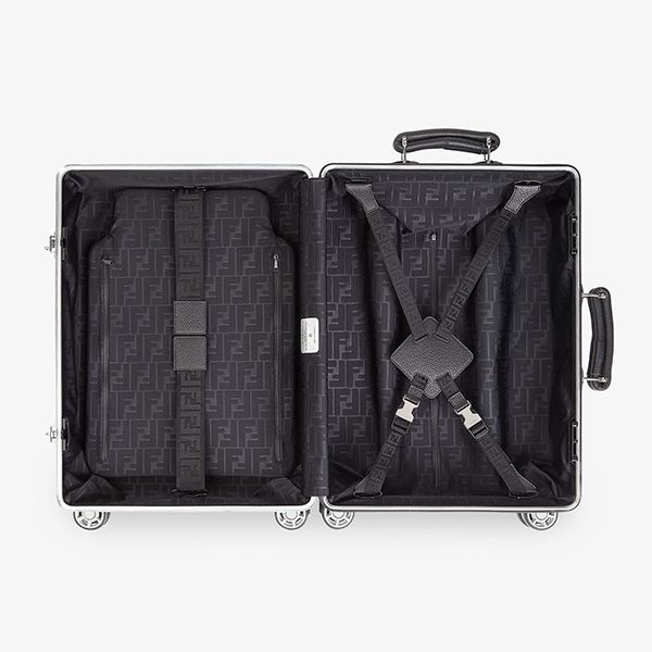 フェンディxリモワ 偽物 コラボ 機内持込可サイズ トラベル スーツケース 7VV133AGQBF13DJ