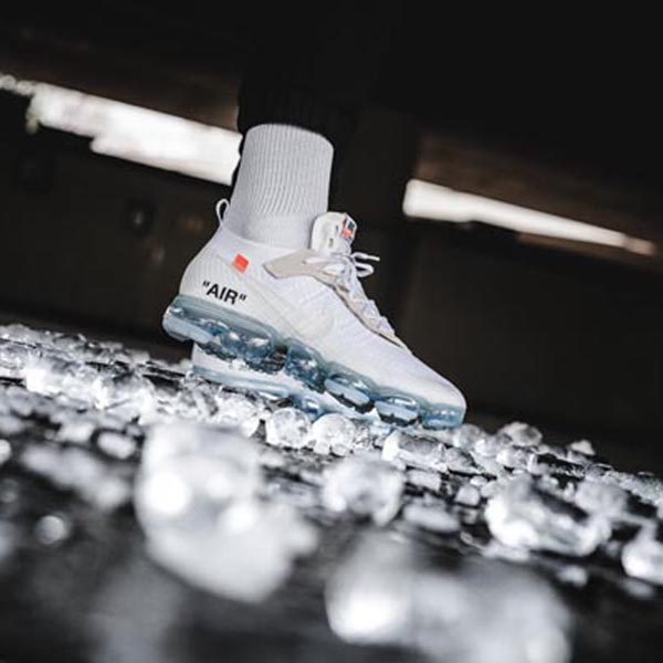 オフホワイト ナイキ スニーカー スーパーコピー おすすめ 激安 OFF-WHITE × AIR VAPORMAX“BLACK”&“WHITE”THE TEN 偽物 ヴェイパーマックス THE 10