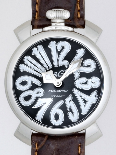 ガガ･ミラノスーパーコピー GAGAMILANO マニュアル　40mm　クォーツ z5020.4 ブラウン皮 ブラックシェル/ホワイトアラビア