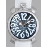 ガガ･ミラノスーパーコピー GAGAMILANO マニュアル　40mm　クォーツ z5020.4 ホワイト皮 ブラックシェル/ホワイトアラビア