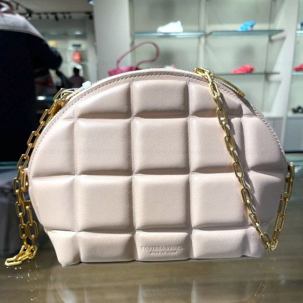 ボッテガヴェネタ 偽物■チェーン ショルダーBAG 593165VB1G36950