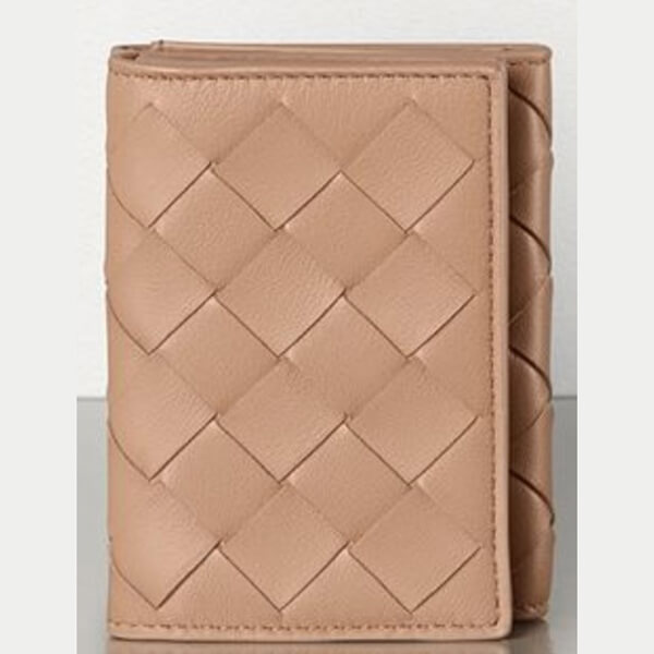 人気ボッテガヴェネタ 財布 偽物☆三つ折りミニ財布 人気のTRI-FOLD WALLET 609285VCPP21722