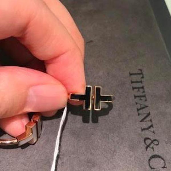 ティファニー T 偽物 指輪 人気Tiffany T ターコイズ スクエア リング 18K ゴールド