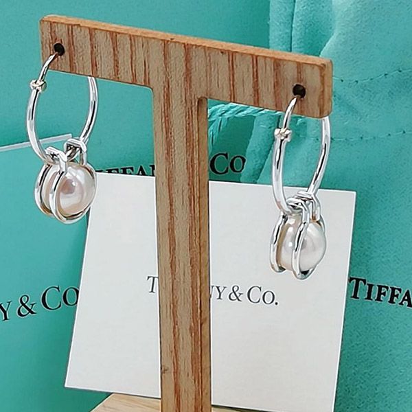 ティファニー コピー パールフープ ピアス スターリングシルバー高品質
