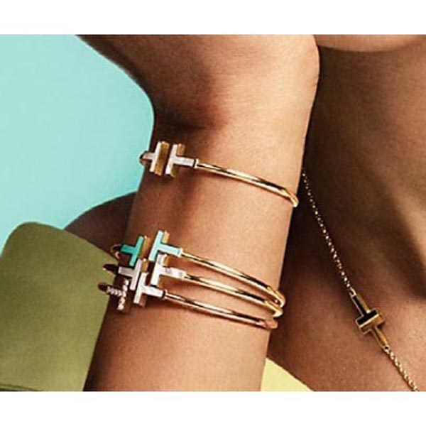 ティファニー Tブレスレット 偽物 大好評スタイル【Tiffany&Co】モダン風ブレスレット☆Tiffany T