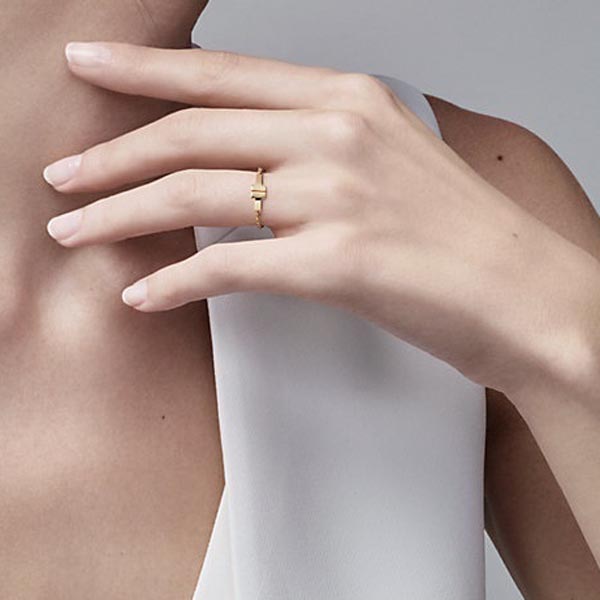 ティファニーT リング 偽物[Tiffany & Co] ティファニー T Two Chain Ring Gold/Rose Gold