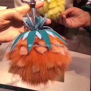 17-18AW フェンディスーパーコピー 絶対欲しい*フェンディFRUITS CHARM*ファーチャーム