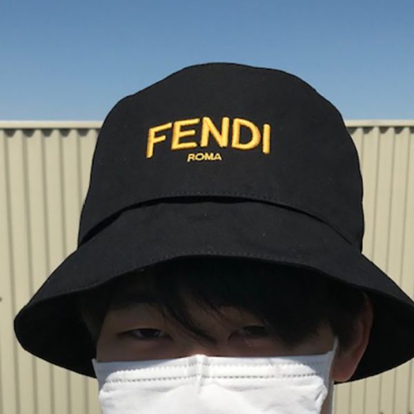 フェンディ バケットハット 偽物 リバーシブル 欲しい超限定