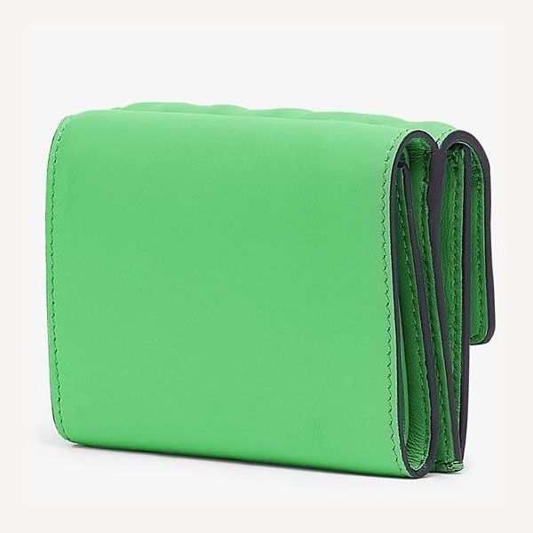 フェンディ 偽物マイクロ ナッパレザー 三つ折り財布 5色 8M0395AAJDF0KUR