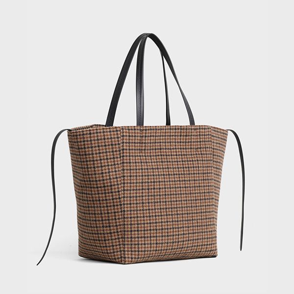 お気に入り◇セリーヌ トートバッグ 偽物 スモール カバファントム Bag