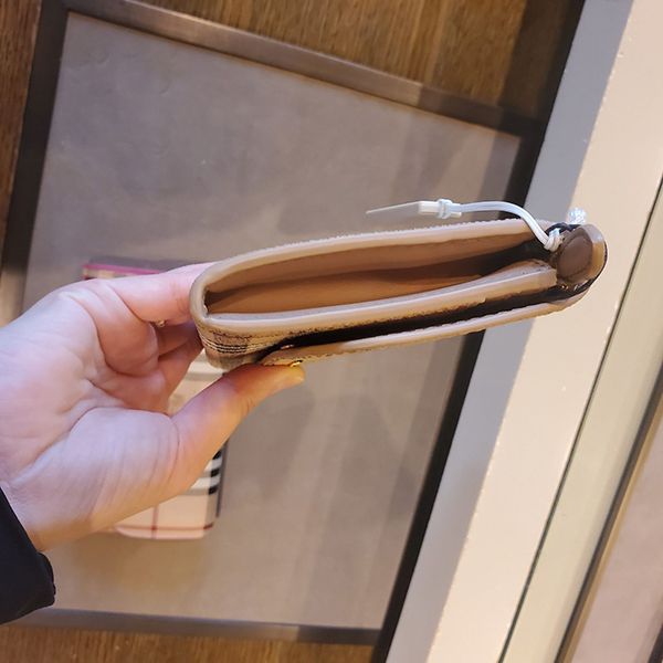 バーバリー 偽物★Harris Wallet ロゴ ハウスチェック 二つ折り 長財布 80328701