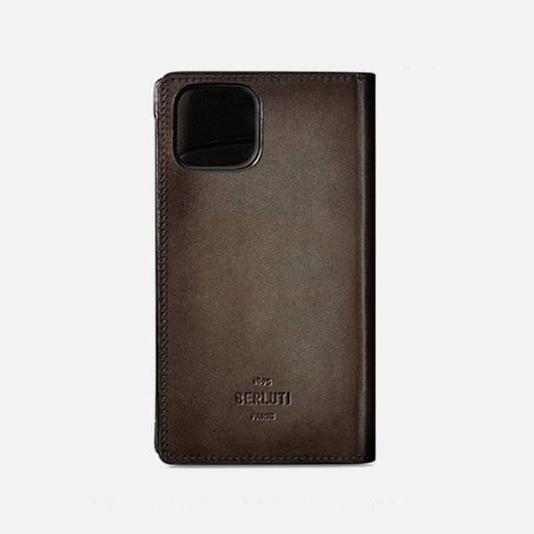 ◆ベルルッティ Iphone12ケース コピー◆ Iphone フォリオラージ スクリット レザーケース