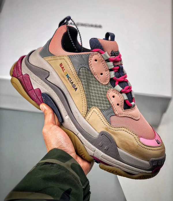 バレンシアガスーパーコピー バレンシアガ Triple S 
