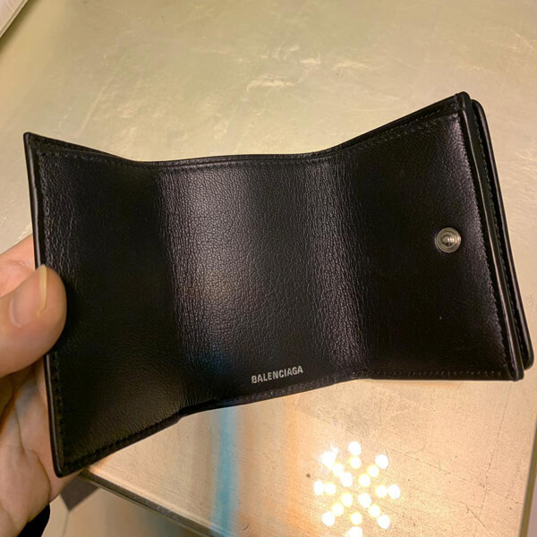 バレンシアガ ミニ財布 コピー バレンシアガ 19新ロゴミニ財布☆各バージョン稀少！日本未入荷追跡付き発送