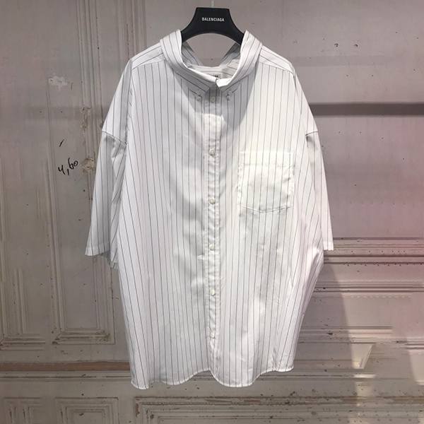 【バレンシアガ 偽物 シャツ】スウィングシャツ ピンストライプ 622051TIM359040