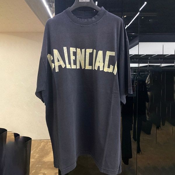 最も安いバレンシアガ TAPE TYPE Tシャツ 偽物 ミディアムフィット 739784TOVA91055