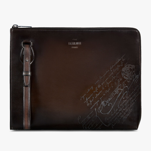 ベルルッティ クラッチバッグ 偽物 Spring21 Nino スクリットレザー ハンドル付ポーチ NINO_VOLUME_STRAP-V2