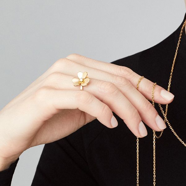 フリヴォル 偽物 リング Van Cleef & Arpels＊ヴァンクリーフ コピー Frivole 1フラワー スモール VCARP2DS00【売上額TOP10】