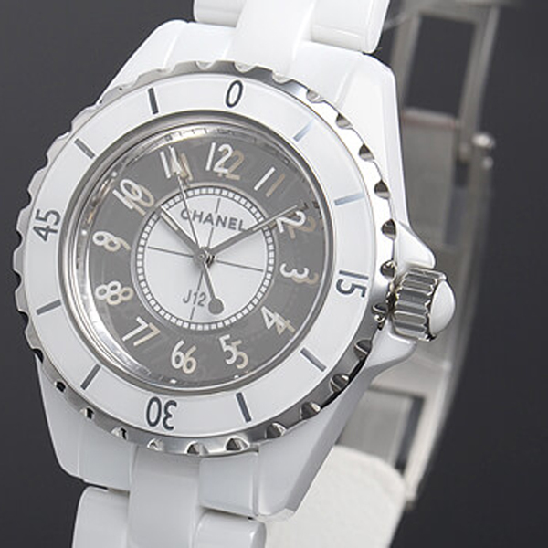 16新作！世界限定1200本! シャネルスーパーコピー J12 33mm ミラー文字盤 H4861