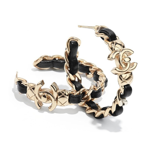 シャネル ピアス 偽物 ラムスキン ゴールド & ブラック AB6168 B05547 NC155