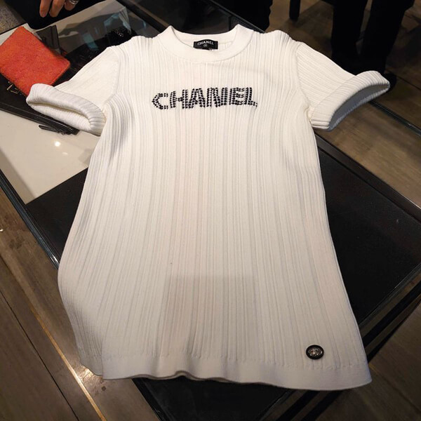 シャネル Tシャツ コピー 21SS新作気取りのない シャネル コットン トップス エクリュ P70827 K10079 NA926