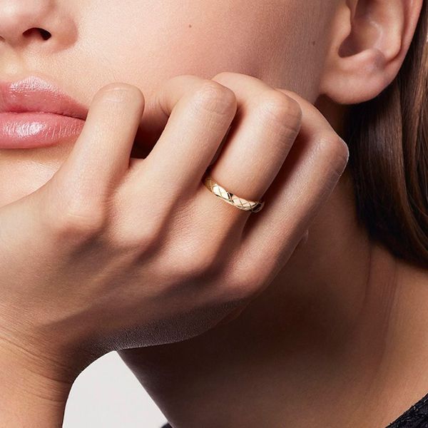 シャネル COCO CRUSH 18K シャネル リング コピー ホワイトゴールド ミニリング J11793