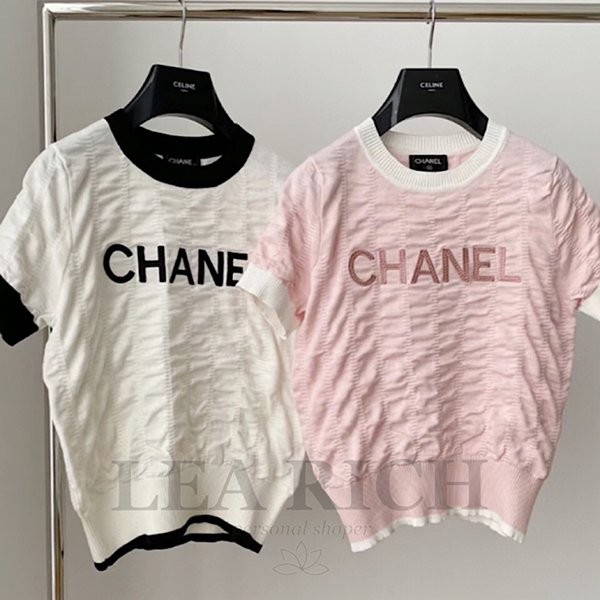 【23SS◆可愛すぎるヘビロテ決定】シャネルロゴ Tシャツ 偽物 2色