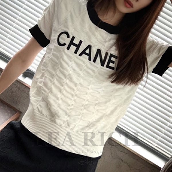 【23SS◆可愛すぎるヘビロテ決定】シャネルロゴ Tシャツ 偽物 2色
