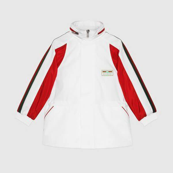 【新作】グッチ コピー ベビー ダウン 大人気！！ギフトにも☆　グッチ　キッズアウター