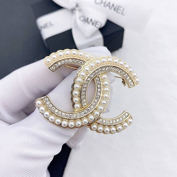 シャネル ブローチ パロディ大人気！シャネル BROOCH シャネル CCマーク ブローチ