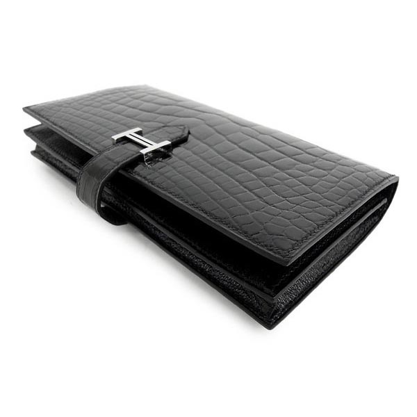 エルメス クロコダイル財布 偽物 ベアンスフレ ブラック×シルバー金具 クロコダイル アリゲーター シャイン Q刻印