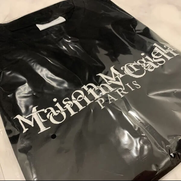 国内発送 マルジェラ トミーキャッシュ 偽物 cashコラボ＊ Tシャツ