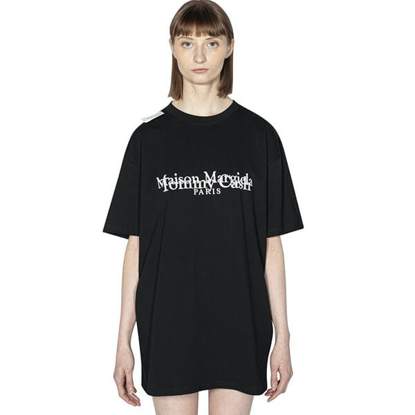国内発送 マルジェラ トミーキャッシュ 偽物 cashコラボ＊ Tシャツ