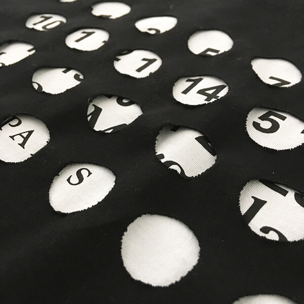 メゾンマルジェラ Tシャツ コピー☆マルジェラ トミーキャッシュ 偽物 入手困難 T-SHIRT 数字ロゴ Tシャツ
