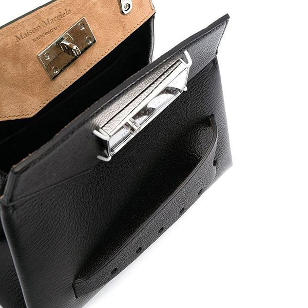 【メゾンマルジェラ 偽物 バッグ】SNATCHED HAND BAG S56WG0168 PR044 T8013 新作入手困難