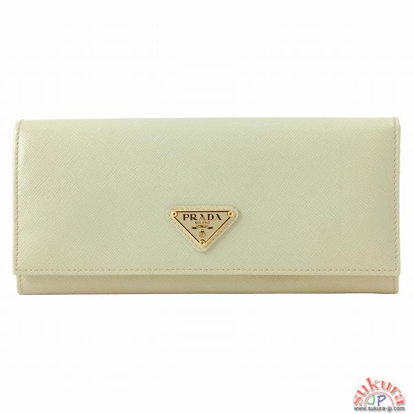 プラダ SAFFIANO OROロゴプレート付き2つ折り長財布 1M1132
