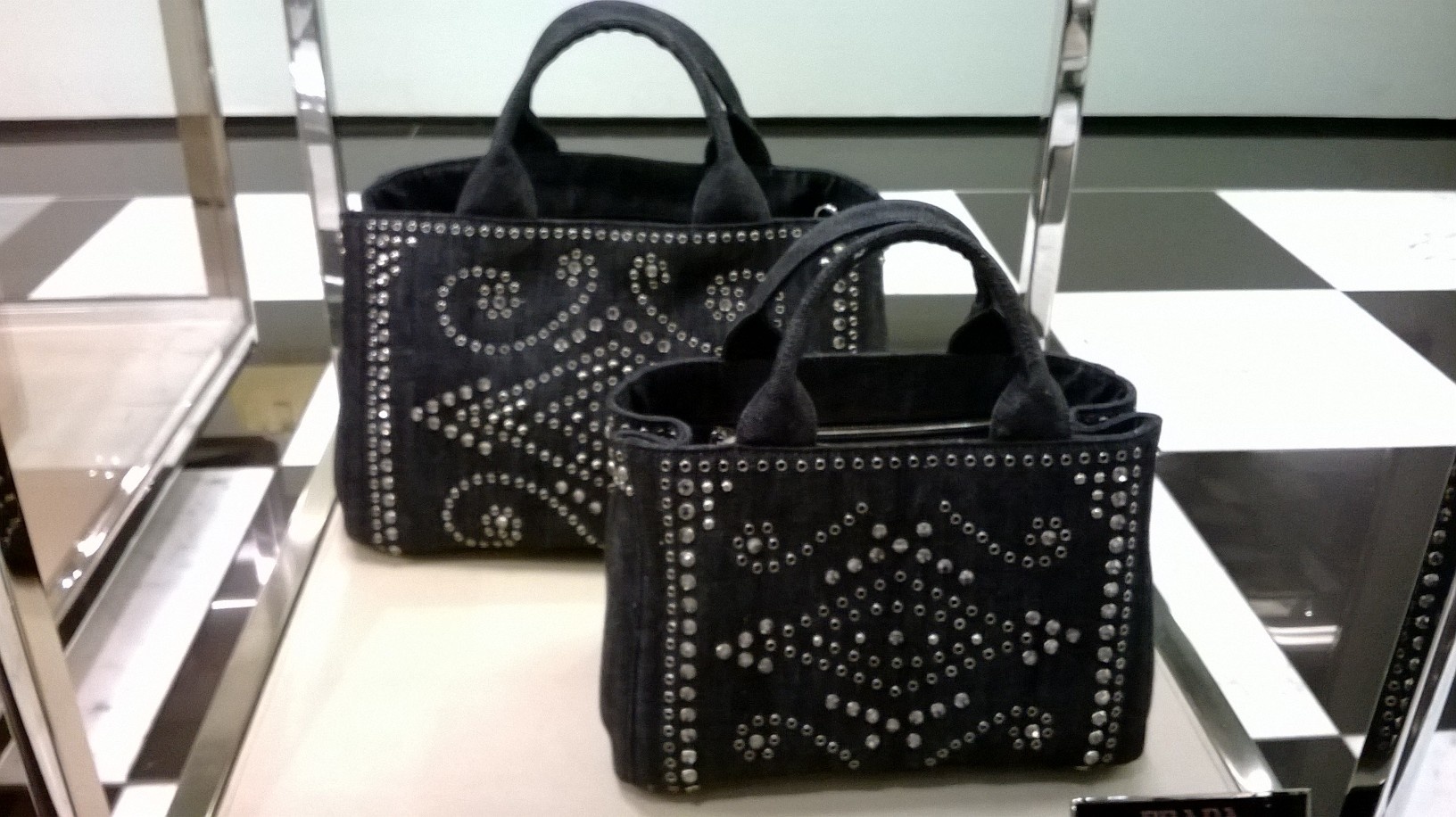 プラダ カナパ コピー新着ストラップ付デニムトート☆PRADA☆スタッズBN2439/BN2642