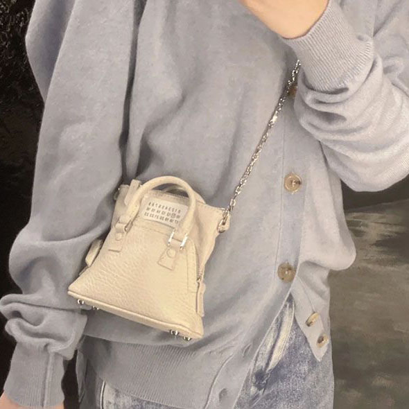 メゾンマルジェラ 偽物 MM6 トートバッグ 5AC ミニ ベビー Leather Baby bag