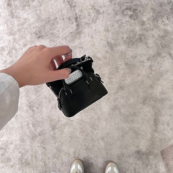 メゾンマルジェラ 偽物 MM6 トートバッグ 5AC ミニ ベビー Leather Baby bag
