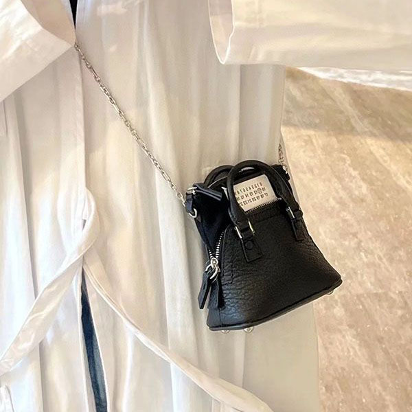 メゾンマルジェラ 偽物 MM6 トートバッグ 5AC ミニ ベビー Leather Baby bag
