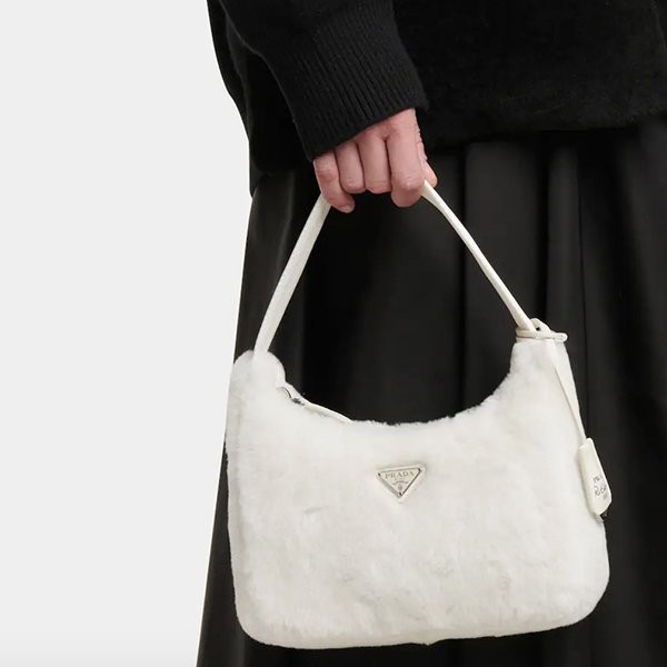 即発【プラダ】リエディション 2000 コピーシアリングショルダーバッグ★