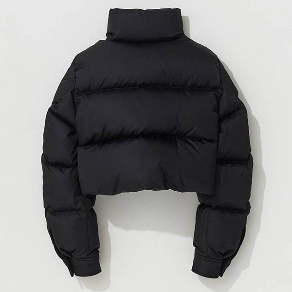 プラダ クロップド ダウン 偽物 Re-Nylon ジャケット 大人気！注目度抜群！