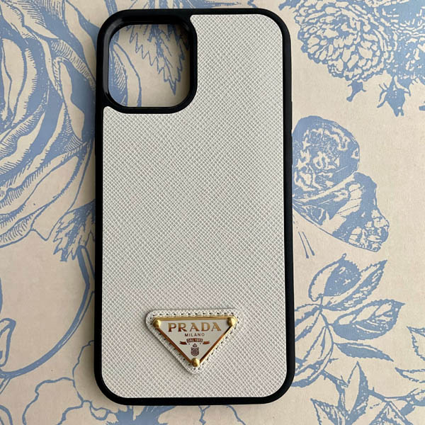 プラダ iPhone12ケース コピー【PRADA】NEWロゴ付きiPhone12/12Pro/ ケース 1ZH133