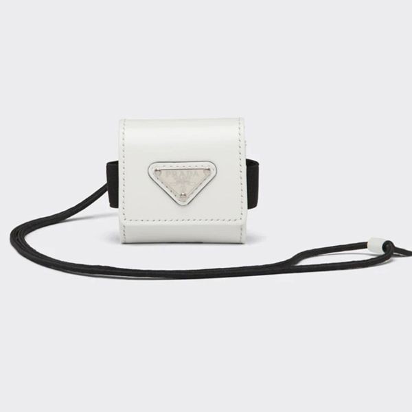 【プラダ】ブラッシュドレザーのAirPods Proケース 偽物 ギフトに最適