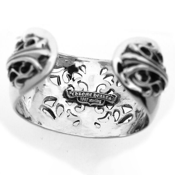 クロムハーツスーパーコピー ワイドカフバングル(ブレスレット) Wide Cuff Bangle chb05