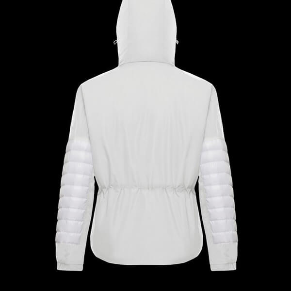 特別価格！モンクレール 新作 偽物 ダウン 21SS☆モンクレール☆ダウンジャケット OLARGUES 0911B50A0054A91