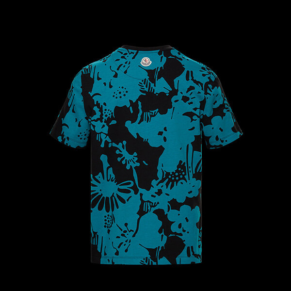 モンクレール Tシャツ 偽物 21SS*日本未入荷*花柄 ロゴ入り Tシャツ 0918C7D000829M0970