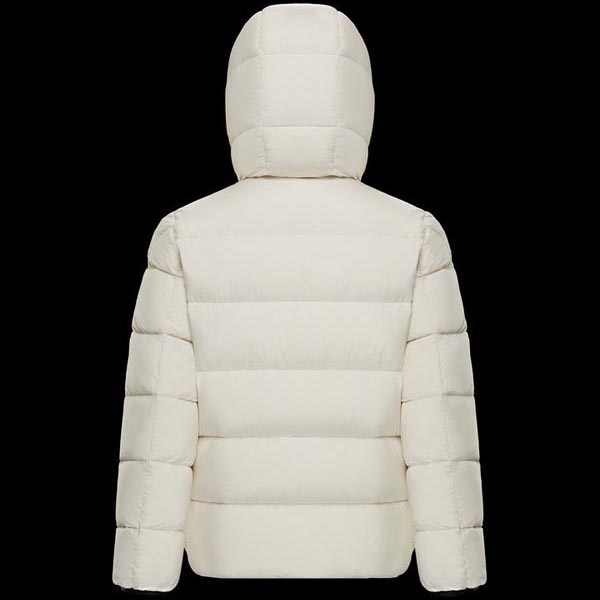 モンクレール 偽物 ​20/21秋冬芸能人 MONCLER ダウンジャケット DUBOIS セールで奇跡の入荷