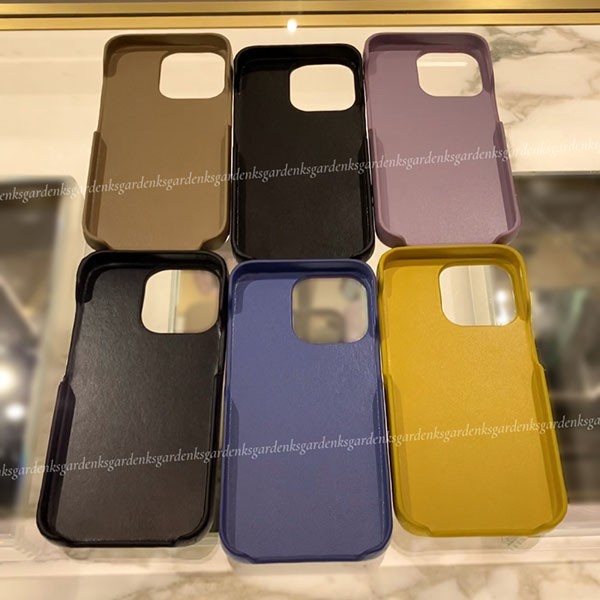 高品質モンクレール★キルティングレザー スマートフォンケース 偽物 w23030301